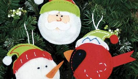 39 Cute Homemade Felt Christmas Ornament Crafts to Trim the Tree