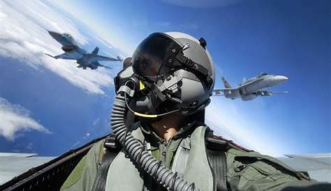 Fighter Jet Pilot Selfies - The Hollywood Gossip
