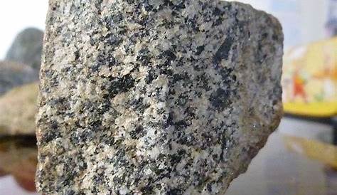 Tipos de Granito Preto - Produto - Black Stone Max - Beleza com