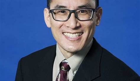 Blair Wong, opticanry professor at Benjamin Franklin Institute of