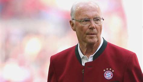 FC Bayern München: Franz Beckenbauer musste erneut operiert werden - WELT