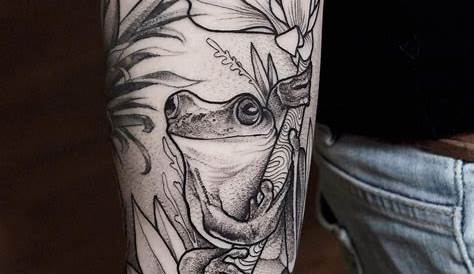🐸🌸frog ink by @lizaposadskikh | Frog tattoos, Ink tattoo, Animal sleeve