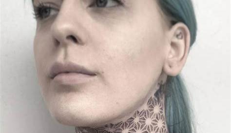 Pin by Rosa Gil on ᴘɪᴀ ᴋʀɪsᴛɪɴᴇ ᴄʀᴜᴢ | Full neck tattoos, Neck tattoo