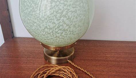 Portable lamp with old glass globe en 2020 | Lampe ancienne, Globe en