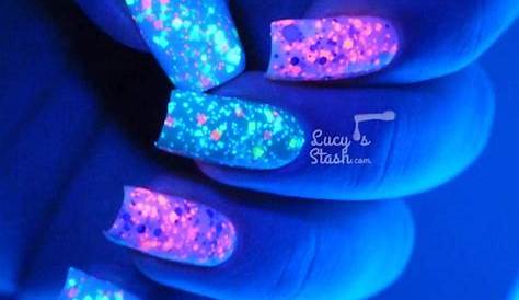 29 Glowing Golden Nail Designs for 2014 Stiletto nail art, Gold nail