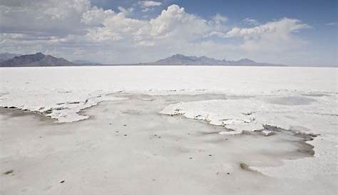 The Apotheosis of All Deserts (Great Salt Lake Desert, UT) : TheDarkTower