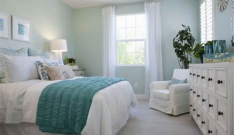 Green Bedroom Photos and Decorating Tips