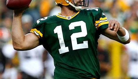 QB Aaron Rodgers confirms he'll be back with Packers for 2022 | Reuters
