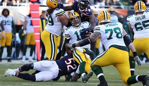 Packers Bears Game | Green Bay Packers players warming up pr… | Flickr