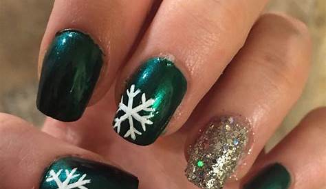 Green Christmas Nails Simple