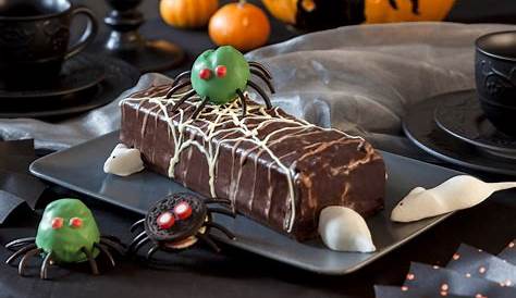 Easy Halloween layer cake with raspberries and chocolate