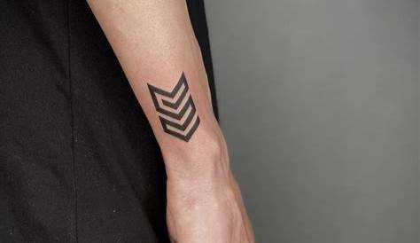 70 Simple Hand Tattoos For Men Cool Ink Design Ideas