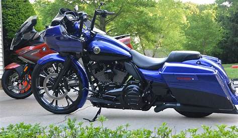 Harley Davidson Road Glide Blue