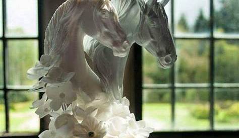GORGEOUS Wedding Cake Toppers Horses for the Equestrian Bride