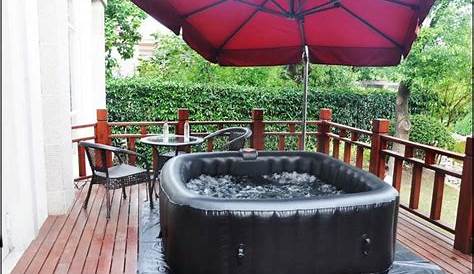 Our cedar hot tubs feature a vinyl liner. We have been using liners in