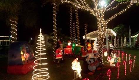 House In Bonita Springs That Had Xmas Decor And Horses