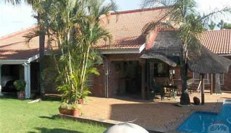 4 Bedroom House For Sale in Geelhoutpark | RE/MAX™ of Southern Africa