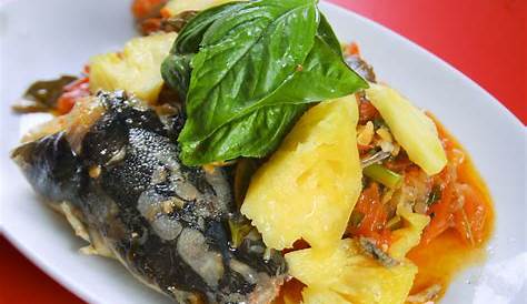 Pindang Patin: Sumatran Sour & Spicy Fish Soup - Cook Me Indonesian