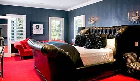 How To Decorate A Bedroom With Red Carpet