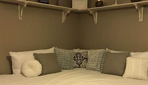How To Decorate A Small Corner In Your Bedroom
