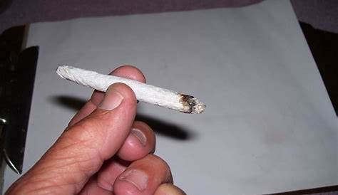 How To Roll A Joint Without Paper