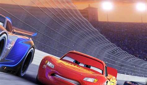 Nuevo tráiler de 'Cars 3': Rayo McQueen intenta actualizarse en lo