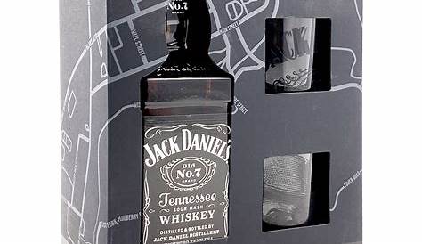 Jack Daniels Tennessee Fire Flavored Whiskey Gift Set (750 ML