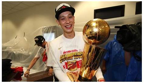What exactly is up with Jeremy Lin's hair?