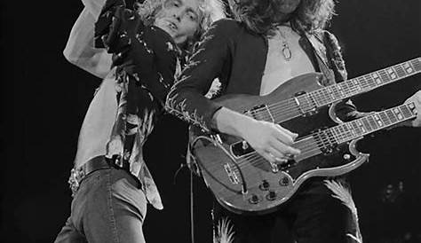 ‘Led Zeppelin I’: Inside Band’s Debut Masterpiece – Rolling Stone