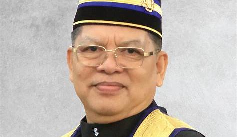 Biografi Datuk Seri Johari – Johari Ghani