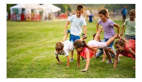 Carrera De Carretillas Juegos Al Aire Libre - Ideas Verdes