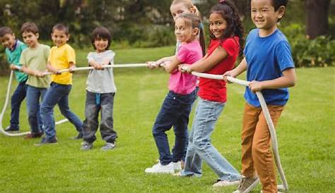 Los mejores juegos para jugar al aire libre con los niños en grupo