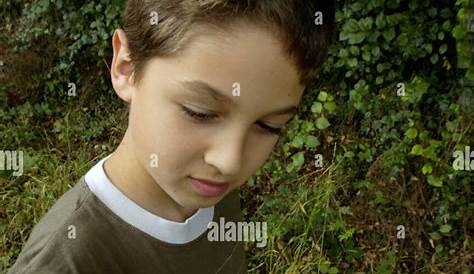 10 Jahre alter Junge Stockfotografie - Alamy