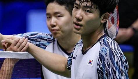South Korea's Kang Min-hyuk, left, and Seo Sung-jae compete against