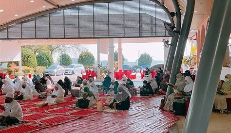 BEBERAPA LARANGAN KETIKA KHATIB BERKHUTBAH DI HARI JUM'AT » Pondok