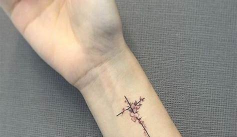 Kreuz Tattoo Hand Frau Pin On Cross s