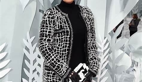 Dive Into Kris Jenner's Chic Style: The Ultimate Guide