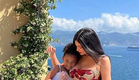 Unveiling The World Of Kylie Jenner's Daughter: Age And Beyond