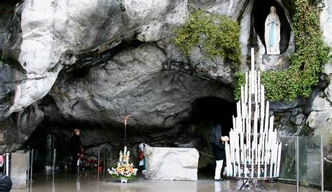 Grotte de Lourdes - Paroisse-Mouscron