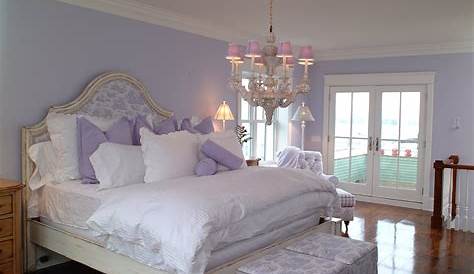 Lavender Bedroom Wall Decor: A Tranquil Haven