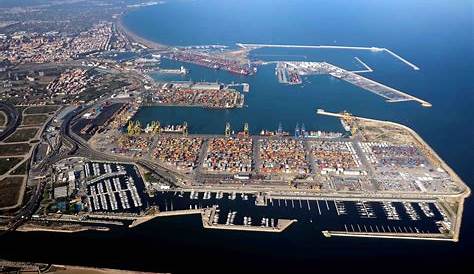 El Port de València reobri al trànsit marítim