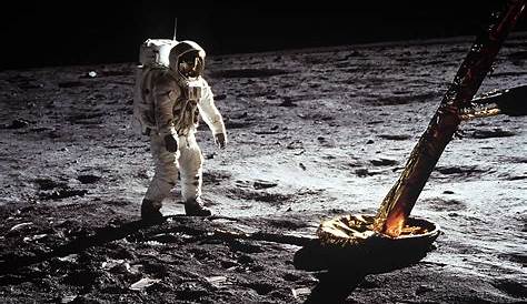 disparition. Il était le premier homme à avoir marché sur la Lune