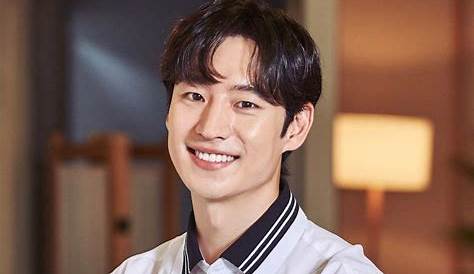 Lee Je Hoon Reflects On His Career, Talks About Hopes As An Actor, And