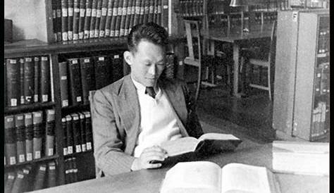 Lee Kuan Yew | Biography | Books| Quotes | wife | Age | Education