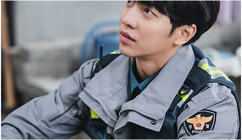 Lee Seung Gi Berubah Menjadi Petugas Kepolisian Pemula yang Karismatik