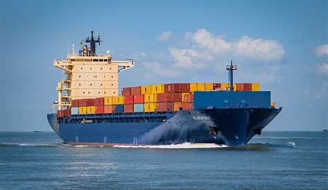 Les navires de transport de marchandises : Les porte-conteneur