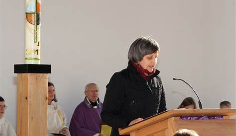 Gemeinde feiert Gottesdienst im Freien – Die Höhe