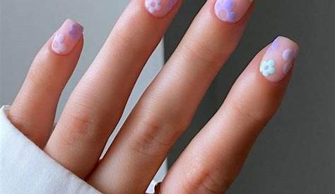 Light Lilac Dress & Pale Pink Nails For Teens