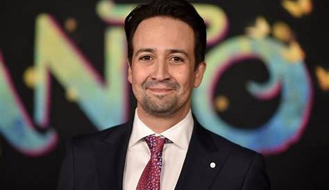 How Tall Is Lin Manuel Miranda? Check Out His Height In Feet