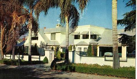 Celebrity Homes: Lou Costello Home in Sherman Oaks Postcard